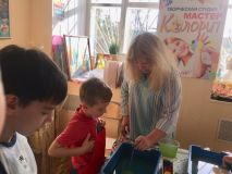 02.11.18. Мастер-класс по рисованию на воде в технике Эбру "Динозаврики"