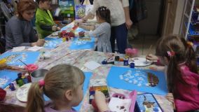 03.03.19. Занятия по рисованию гуашью "Корзина Подснежников"