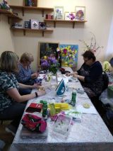 15.05.19. Занятия по изготовлению цветов из фоамирана "Сирень"