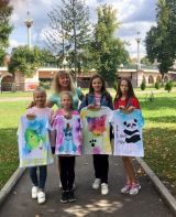19.08.2019 Роспись одежды. Рисунок по желанию