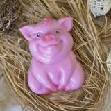 Пластиковая форма для мыла Свинка сидит